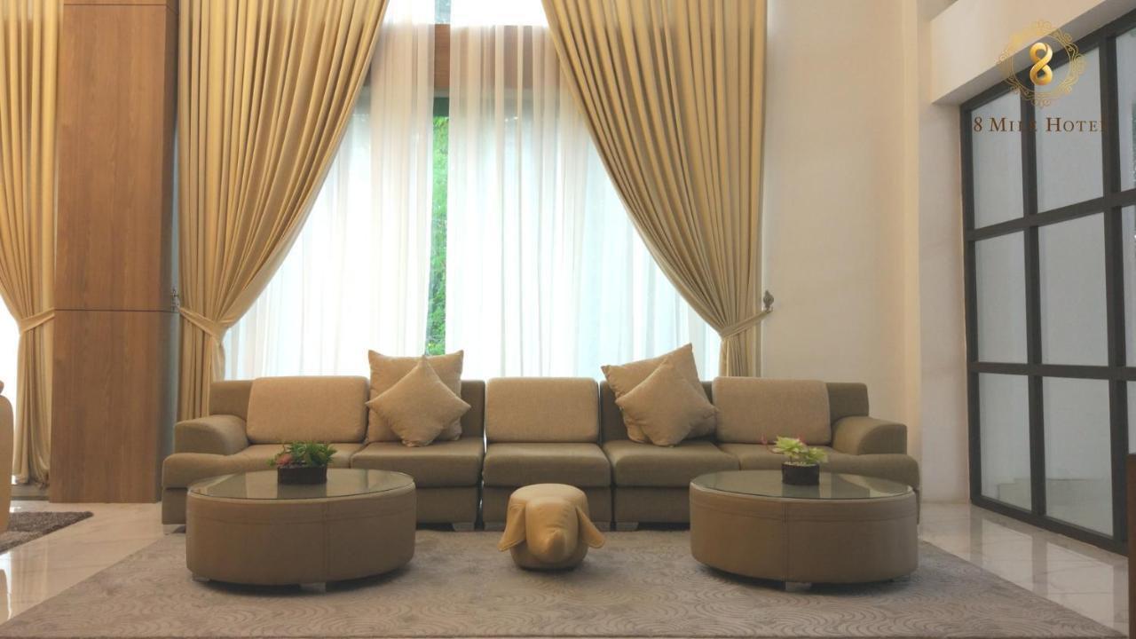 8 Mile Hotel Yangon Eksteriør bilde